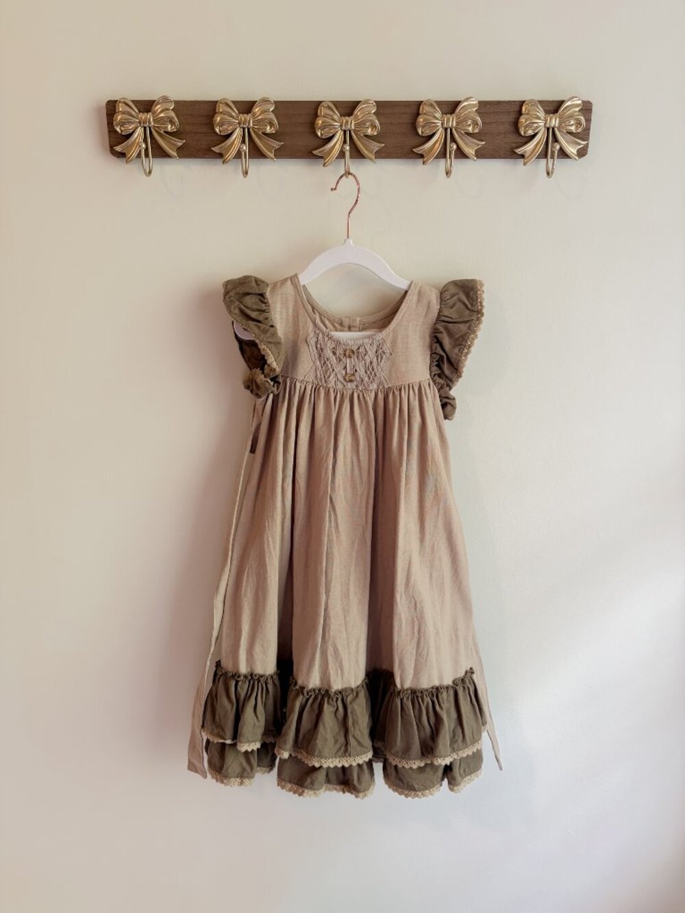 Little Prim Girls Size 4T Ruffle Sleeve Dress with Lace Trim
